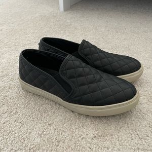 Steve Madden slip on leather sneakers